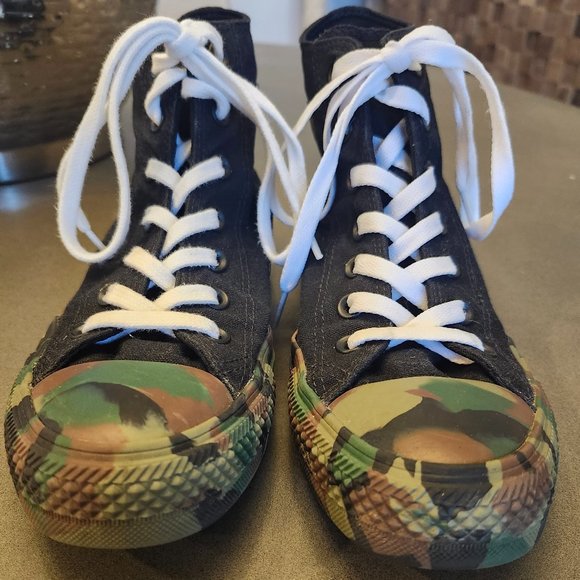 Converse Chuck Taylor All Star Black/Camo sneaker - Size 8 - Picture 1 of 9